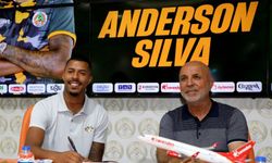 Alanyaspor'un yeni santrforu Anderson Silva