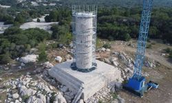 Patara Deniz Feneri'nin çeşme oluğundan su akıtma işlemi başarılı oldu