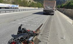 Burdur'da trafik kazası: Motosiklet tıra çarptı