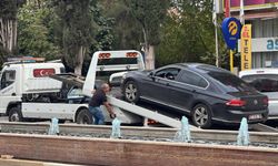 Emekli işçiler tazminatlarını alamadı, belediye aracını haczettirdi