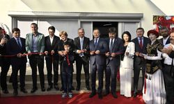 Başkan Uysal, Cengiz Aytmatov Kütüphanesi'nin açılışını yaptı