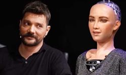 Robot Sophia ve Oğuzhan Uğur arasındaki diyaloglar izleyenleri şoke etti