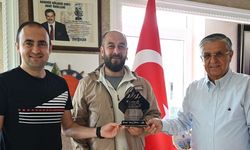 Başkan Topaloğlu’na teşekkür plaketi