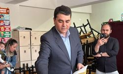 DP lideri Uysal, oyunu memleketi Afyonkarahisar’da kullandı