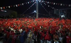 Antalya'da 2023 kişilik Cumhuriyet Korosu ve Sertab Erener sahne aldı 