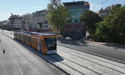 Antalya'da tramvay hattı onarılarak yeniden hizmete açıldı