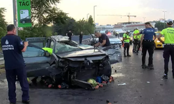 Mersin'de refüje çarpan motosikletteki 2 kişi öldü