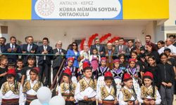 Kepez Altınova'da Kübra-Mümin Soydal Ortaokulu açıldı