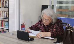 Cengiz Aytmatov anısına açılan kütüphaneyi, kız kardeşi ziyaret etti