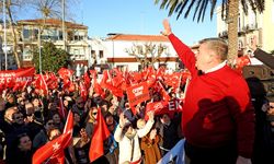 Çeşme'de Lal Denizli isyanı: "İthal aday istemiyoruz"