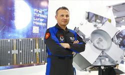 Astronot Gezeravcı, dünyaya dönüş yolunda