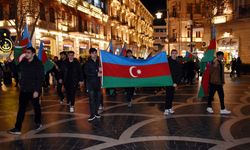 Azerbaycan, İlham Aliyev'in zaferini kutluyor