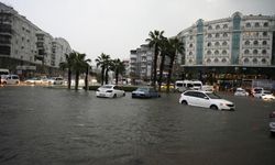 Antalya alarma geçti! Sel felaketi ve fırtınaya karşı uyarılar peş peşe geliyor!