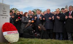 Deniz Baykal'ı 'anma' tartışması! Kızı Aslı Baykal'dan sert sözler...