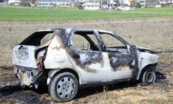Serik'te eşine kızan koca otomobil yaktı