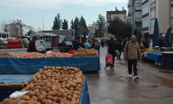 Ramazan öncesi pazar fiyatları yükselişte! Muratpaşa Salı Pazarı’nda güncel fiyatlar... Sebze meyve, peynir, zeytin...