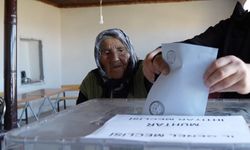 O, Türkiye'nin en yaşlı seçmeni... Tam 117 yaşında!