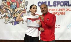 Antalyalı sporcu ikinci kez Genç kadınlar Türkiye Bilek Güreşi Şampiyonu oldu