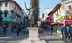Antalya’nın en önemli simgesi… Eylemlere, şenliklere ev sahipliği yapıyor…
