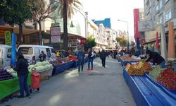 Antalya’da Cuma Pazarı bereketi! Güncel sebze ve meyve fiyatları…