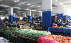 Antalya Muratpaşa Pazar Pazarı’nda sebze ve meyve fiyatlarında büyük indirim! Domates, biber, patlıcan...
