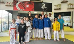 Necati Topaloğlu minik sporcuları ziyaret etti