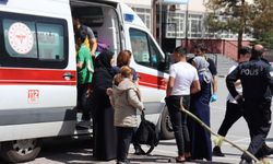 Kayseri'de 23 öğrenci zehirlendi, öğretmenler gazetecilere saldırdı