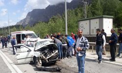 Antalya Isparta yolunda korkunç kaza! 1 ölü, 7 yaralı