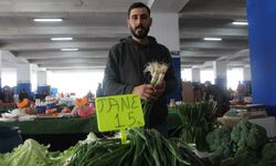 Antalya’da geleneksel Çarşamba Pazarı!  Muratpaşa Çarşamba Pazarı'nda güncel sebze meyve fiyatları