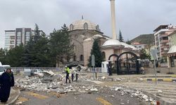 Çankırı’da fırtına nedeniyle cami minaresi yıkıldı