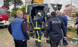 Antalya Serik'te servis kazası! Çok sayıda yaralı var