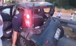 Antalya’da 4 araç birbirine girdi! Zincirleme kazada 'Allah korumuş' dedirten detay