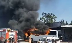 Antalya'da otobüs cayır cayır yandı!