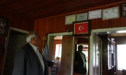 Adana'da muhtarın 48 yıllık görev serüveni! 7 cumhurbaşkanı, 18 başbakan ve 19 vali görmüş