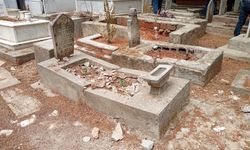 Antalya Andızlı Mezarlığı’nda mezarlar neden çöküyor?