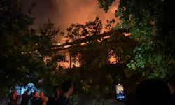 Burdur'da bir evde yangın tüpü patladı! Ahşap evler kül oldu