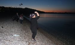 Antalya'da Hıdırellez ritüelleri başladı! Dileklerini Akdeniz'in sularına bıraktılar