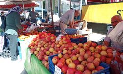 Antalya Muratpaşa Cuma Pazarı. En güncel sebze-meyve fiyatları!