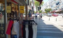 Antalya’nın o caddesinde fiyatlar dibe vurdu! Duyan oraya koşuyor