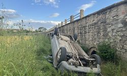 Edirne'de alkollü sürücü tarihi köprüden uçtu!