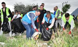 Manisa'da daha temiz bir çevre için Belediye Başkanı ve işçiler ele ele verdi