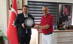 Kemer Belediyesi Necati Topaloğlu'na Esnaf Odası'ndan nezaket ziyareti