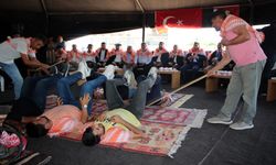 Antalya'da gelenekler unutulmuyor! Vali Şahin'e özel gösteri yaptılar