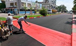 Antalya’da sürücüleri ve otobüs kullananları sevindiren haber! O caddede çalışmalar tamamlandı