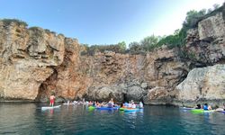 Antalya'da herkes bunu konuşuyor! Yaz aylarının yeni trendi 'SUP' nedir, nasıl yapılır, pahalı mı?