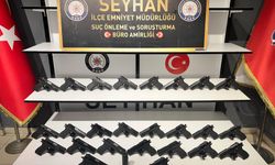 Adana'da iş yeri 'cephanelik' çıktı! Birçok tabanca ele geçirildi