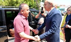Antalya siyaset dünyası bu ziyareti konuşuyor! CHP’li Böcek ve Kocagöz arasında su sızmaz oldu(!)