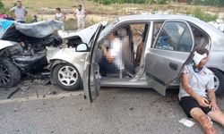 Burdur’da iki otomobil kafa kafaya çarpıştı! 2 Ölü, 8 Yaralı