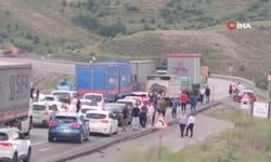 Erzurum’da zincirleme trafik kazası! Çok sayıda yaralı var