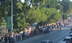 15 Temmuz tatilini fırsat bilenler Yunan adası Midilli’ye akın etti